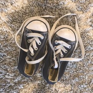 Toddler navy converse all star size 5